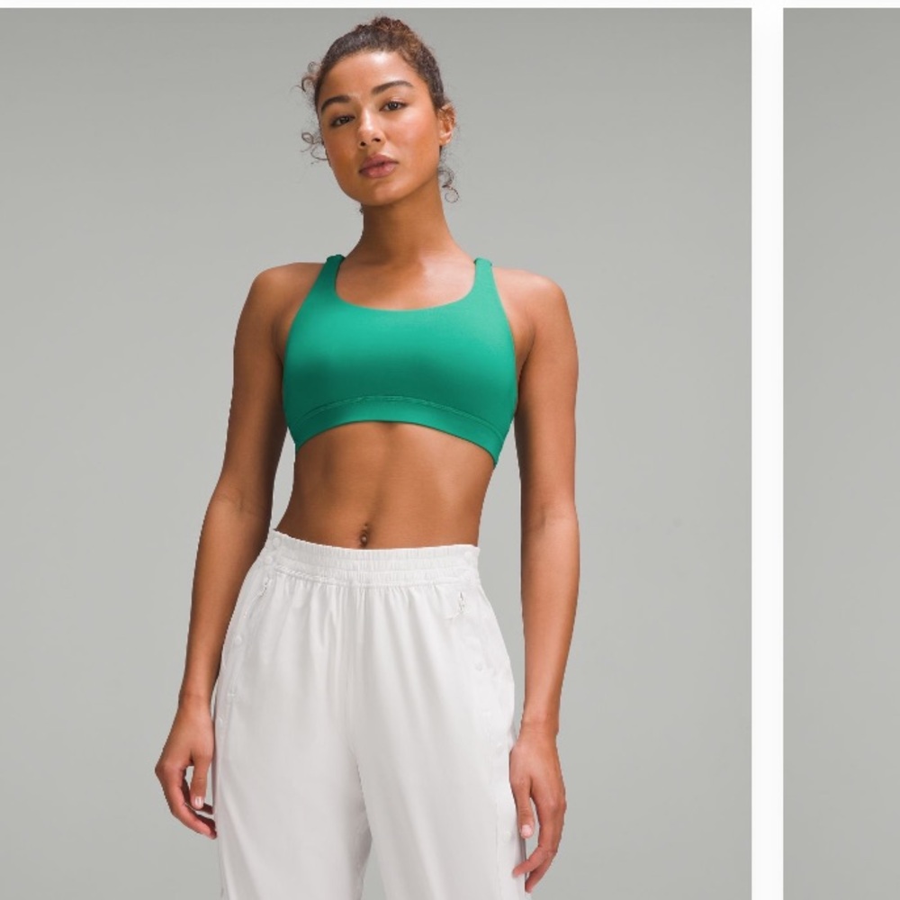 Lululemon Athletica Cascadia Green Energy Sports Bra
